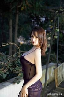 主演 B
